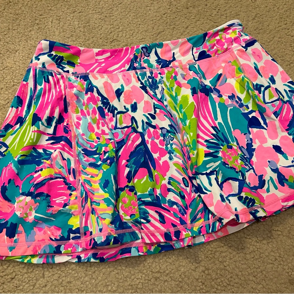 Lilly Pulitzer Luxletic skort, EUC. So comfortable and cute!